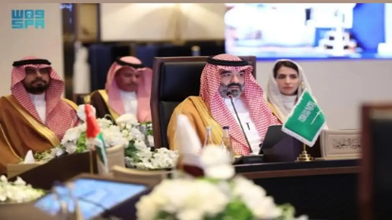 التكامل الخليجي في التقنية والذكاء الاصطناعي ضرورة ملحة يؤكد وزير الاتصالات